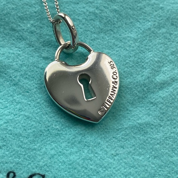 Tiffany & co key lock necklace - Picture 4 of 8